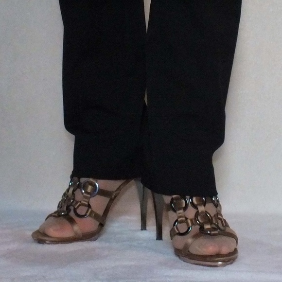 Bourne designer sandal - Picture 1 of 6